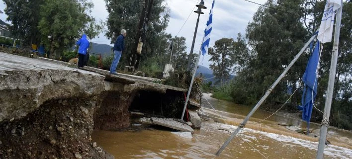 Σε κατάσταση έκτακτης ανάγκης περιοχές σε Κορινθία και Μαγνησία εξαιτίας των ζημιών από την κακοκαιρία